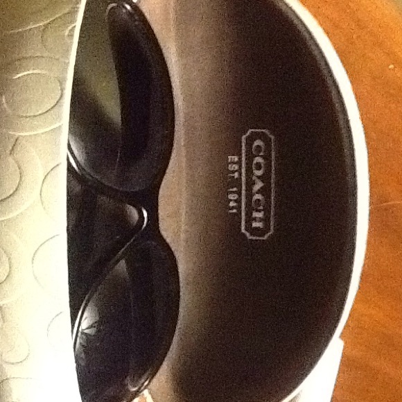 Coach sunglasses - Picture 1 of 8